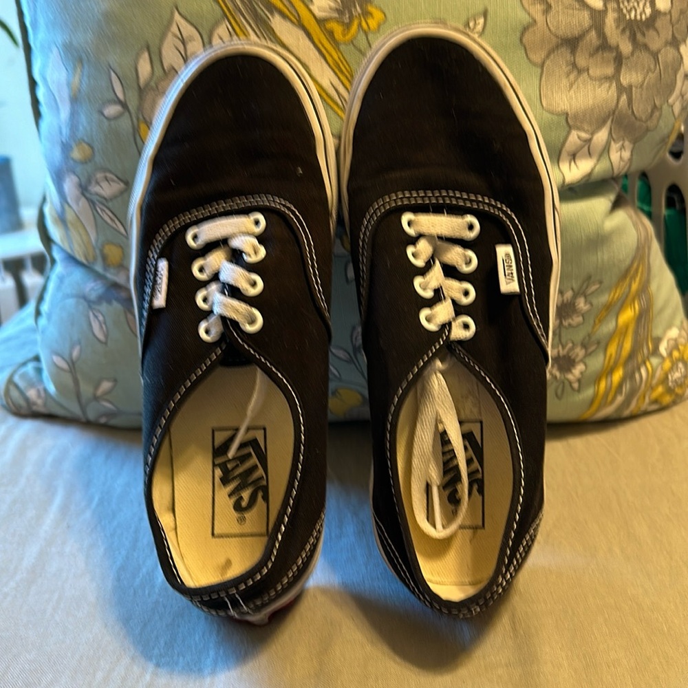 Black Vans